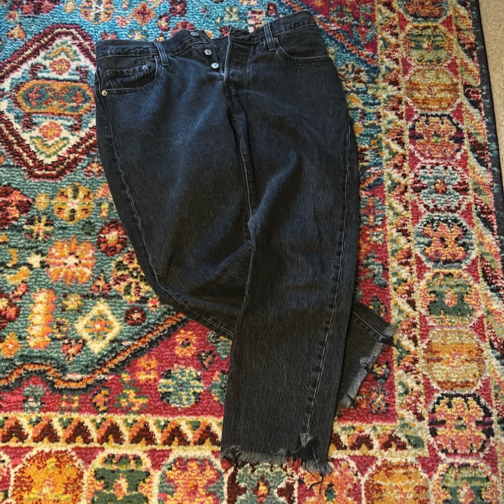 Levi’s 501T Cropped Black Jeans